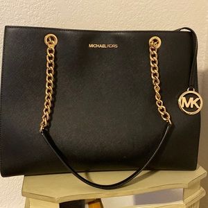 Michael Kors purse